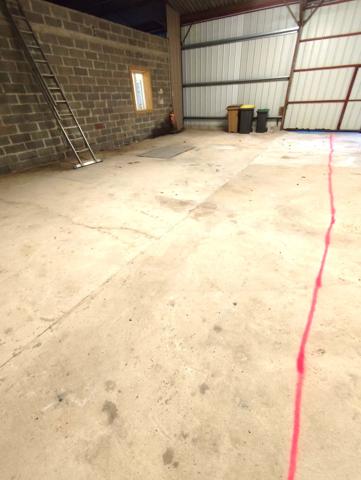 Local Commercial 1 pièce - 73 m²