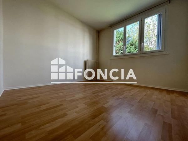 Location Appartement 4 pièces 77.18 m² - 69 BIS BD DE LA REPUBLIQUE Montesson 78360