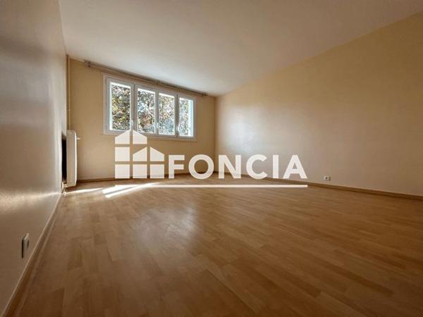 Location Appartement 4 pièces 77.18 m² - 69 BIS BD DE LA REPUBLIQUE Montesson 78360