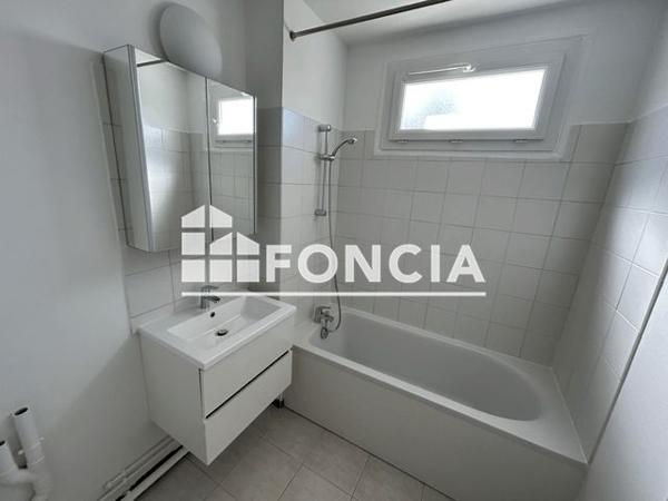 Location Appartement 4 pièces 77.18 m² - 69 BIS BD DE LA REPUBLIQUE Montesson 78360