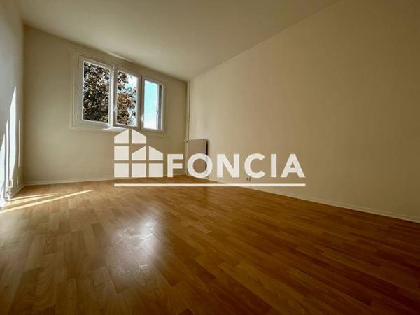 Location Appartement 4 pièces 77.18 m² - 69 BIS BD DE LA REPUBLIQUE Montesson 78360
