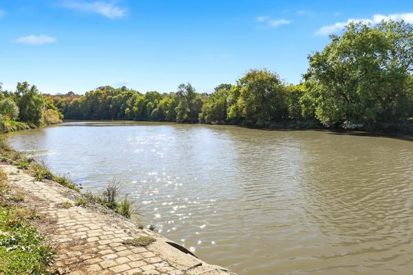 Face à la cale de Beautour – T3 avec terrasse sud-ouest, garage et parking