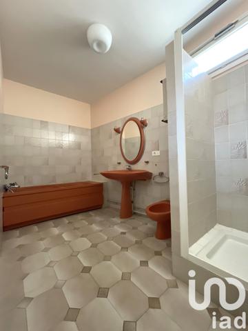 House for sale 4 rooms 106 m² Rue