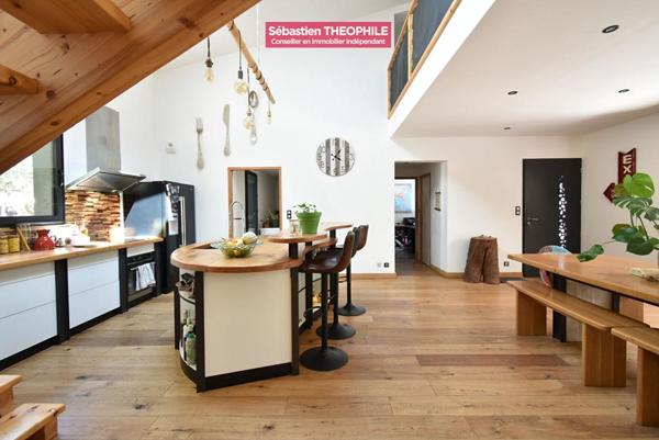 Maison d'architecte T5 au coeur d'un parc boisé