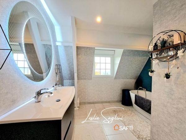 Commune prisée du secteur de Pont L'Eveque