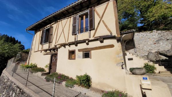 Petite maison auvergnate