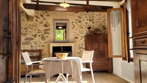 Petite maison auvergnate