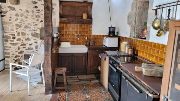 Petite maison auvergnate