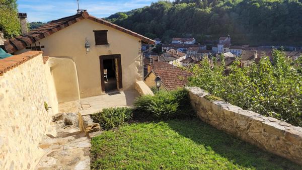 Petite maison auvergnate
