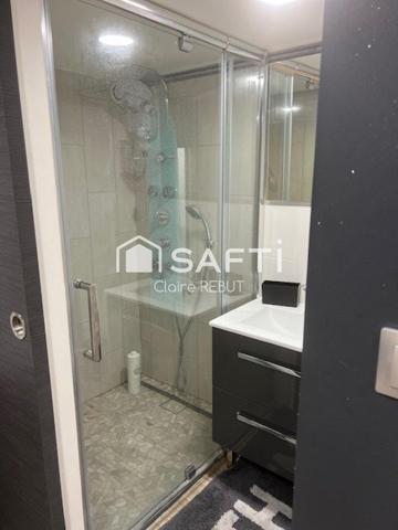 Belle Maison toit mansart de 2005,  5 Chambres