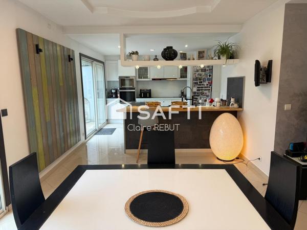 Belle Maison toit mansart de 2005,  5 Chambres