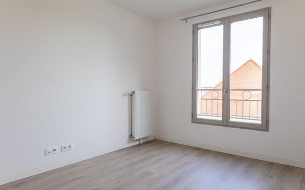 Appartement à vendre    3 pièces • 65,55 m2 Le Raincy