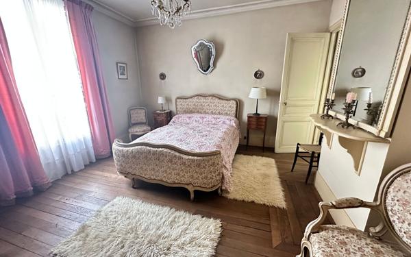 Maison à vendre    6 pièces • 129 m2 Villemomble