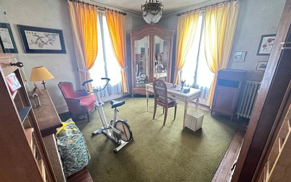 Maison à vendre    6 pièces • 129 m2 Villemomble