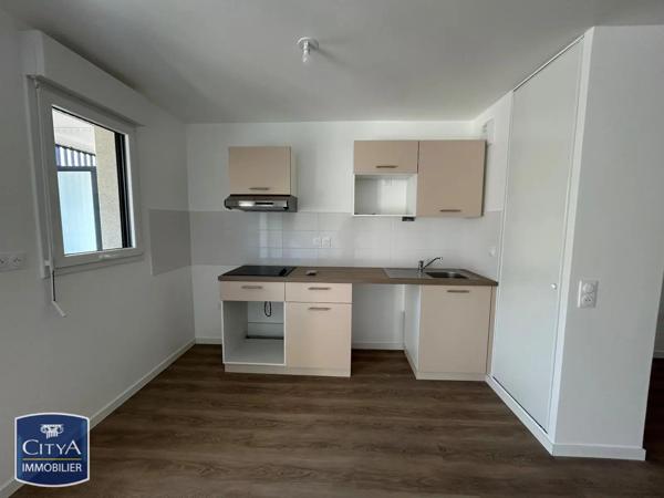 Appartement à louer 4 pièces 81.72m² Caen (14000)