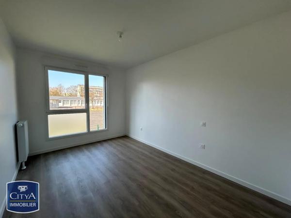 Appartement à louer 4 pièces 81.72m² Caen (14000)