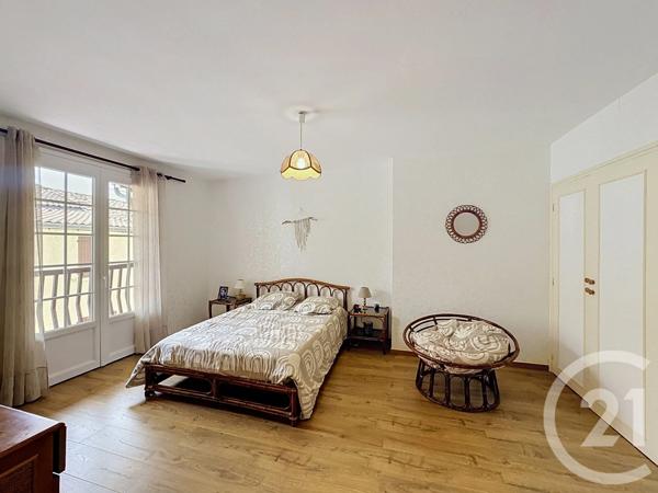 Maison à vendre  10 pièces - 271,63 m 2   JEGUN  - 32