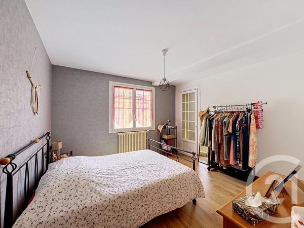 Maison à vendre  10 pièces - 271,63 m 2   JEGUN  - 32
