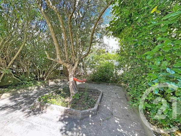 Maison à vendre  6 pièces - 100,51 m 2   BAGNOLS SUR CEZE  - 30