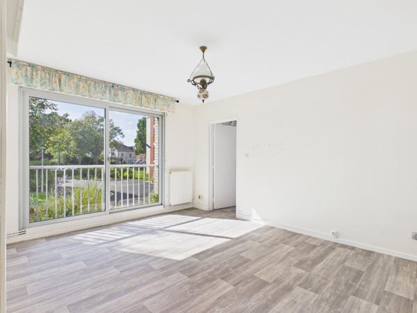 Appartement
         2 pièces
        - 58 m² Exclusivité 84 900 € *