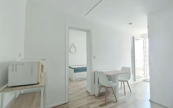 Appartement à louer    1 pièce •  Prades