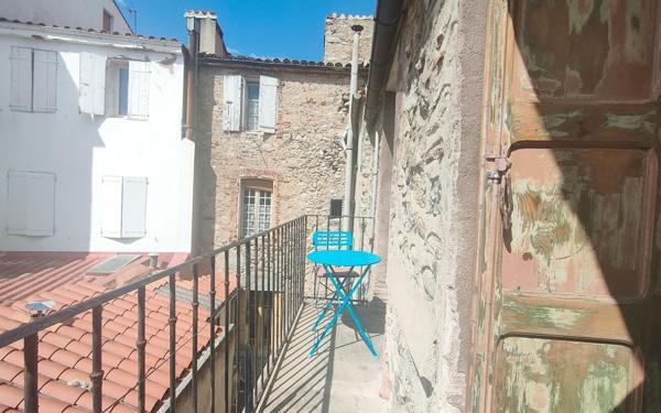 Appartement à louer    1 pièce •  Prades