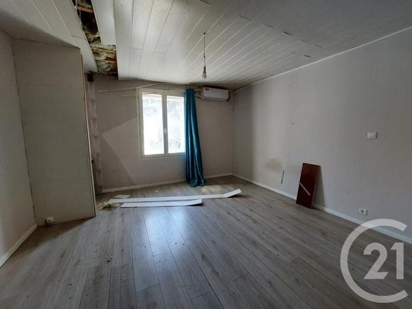 Immeuble à vendre  657 m 2   MOLIERES SUR CEZE  - 30