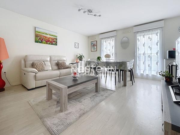 Appartement Avrille 3 pièce(s)