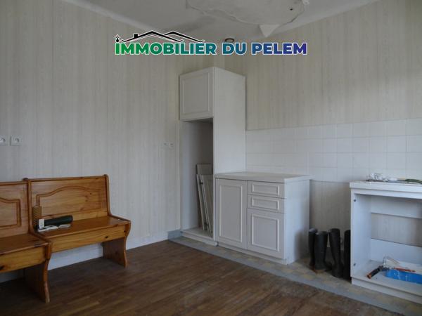 Plounévez-Quintin (22110) Projet de rénovation : maison familiale avec jardin et sous-sol