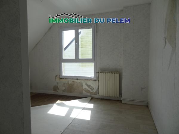 Plounévez-Quintin (22110) Projet de rénovation : maison familiale avec jardin et sous-sol