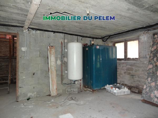 Plounévez-Quintin (22110) Projet de rénovation : maison familiale avec jardin et sous-sol