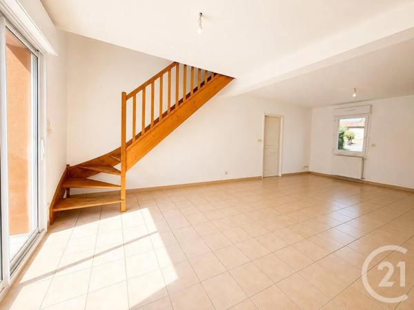Maison à vendre  6 pièces - 105,60 m 2   LESCURE D ALBIGEOIS  - 81