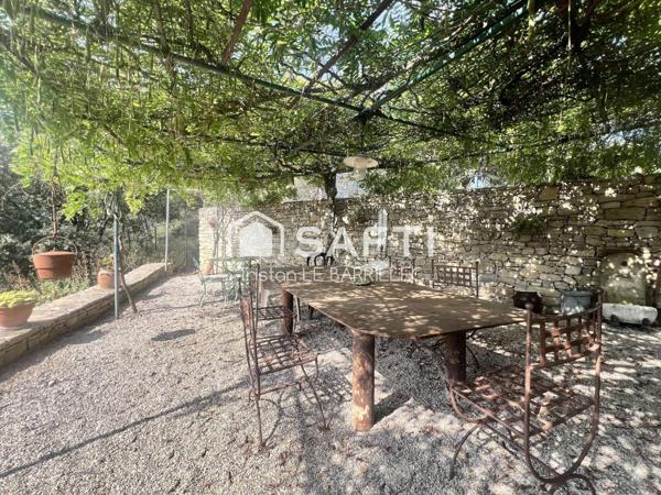 Maison de maître sur les hauteurs de Nîmes – Vue dégagée, cadre exceptionnel