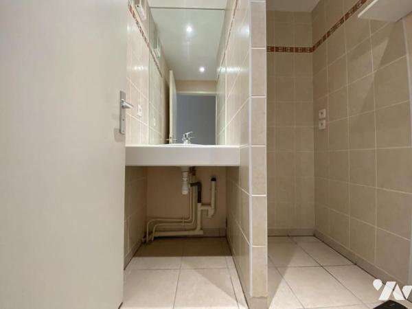 Appartement de type 3 - Hyper centre - Parking et cave