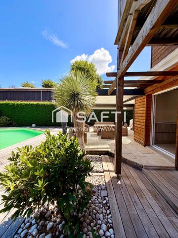 Maison Exceptionnelle avec jardin féerique!