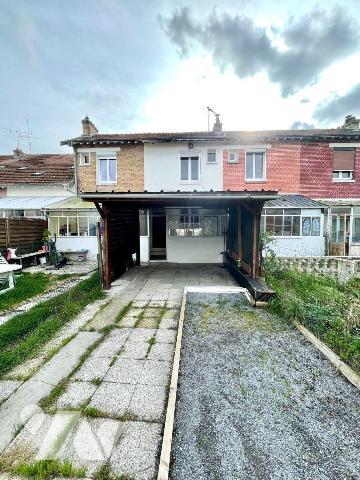 IDEAL INVESTISSEUR
A VENDRE A SAULT-LES-RETHEL, AXE REIMS/CHARLEVILLE-MEZIERES, gare à Rethel ...