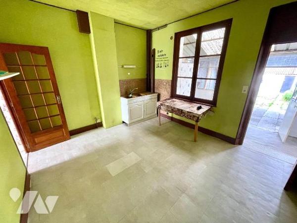 IDEAL INVESTISSEUR
A VENDRE A SAULT-LES-RETHEL, AXE REIMS/CHARLEVILLE-MEZIERES, gare à Rethel ...