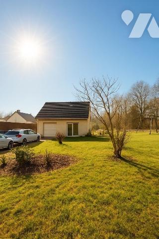Nouveau mandat, pavillon indépendant de 5 pièces situé sur la commune de La Chapelle comprenant...