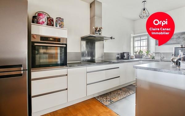 Appartement à vendre    3 pièces • 83 m2 Castres