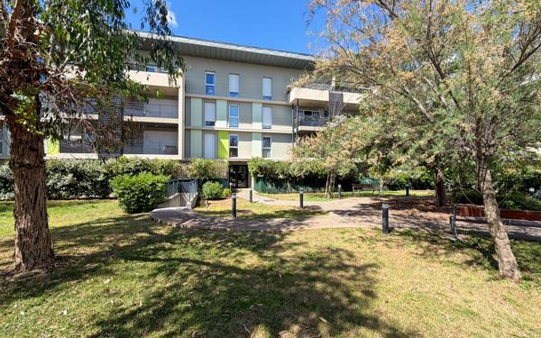 Appartement à vendre    3 pièces • 61,32 m2 Fréjus