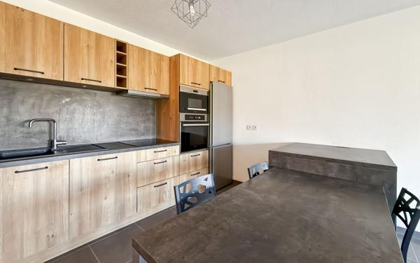 Appartement à vendre    3 pièces • 61,32 m2 Fréjus