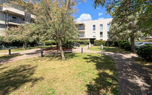 Appartement à vendre    3 pièces • 61,32 m2 Fréjus