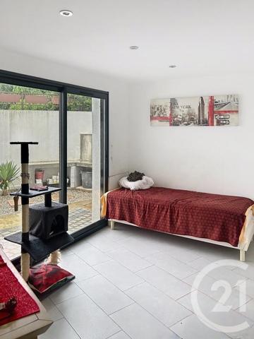 Maison à vendre  6 pièces - 131,17 m 2   ELNE  - 66