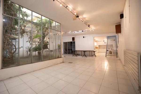 PAU Centre (64) - Atelier / Loft atypique à vendre