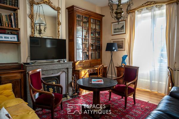 Maison de maître en centre ville avec ses dépendances et un grand jardin