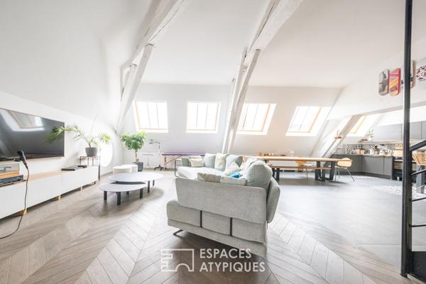 Loft dernier étage en hyper centre