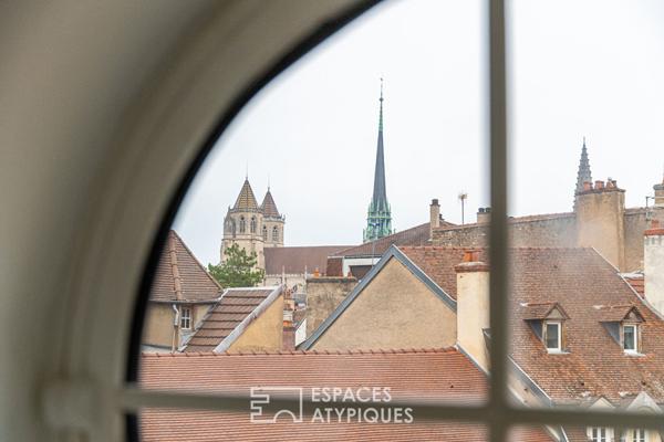 Loft dernier étage en hyper centre