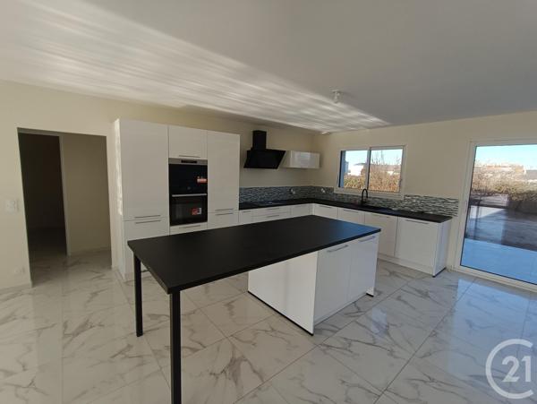 Maison à vendre  4 pièces - 141,79 m2 LA CHATRE - 36