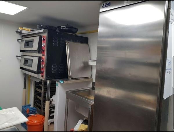 Vente Restaurant , 80 m2 , 58 places , à Cannes Californie .