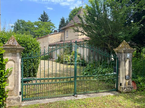 Maison Port Sainte Foy Et Ponchapt 5 chambres bords de rivière charme proche commodités